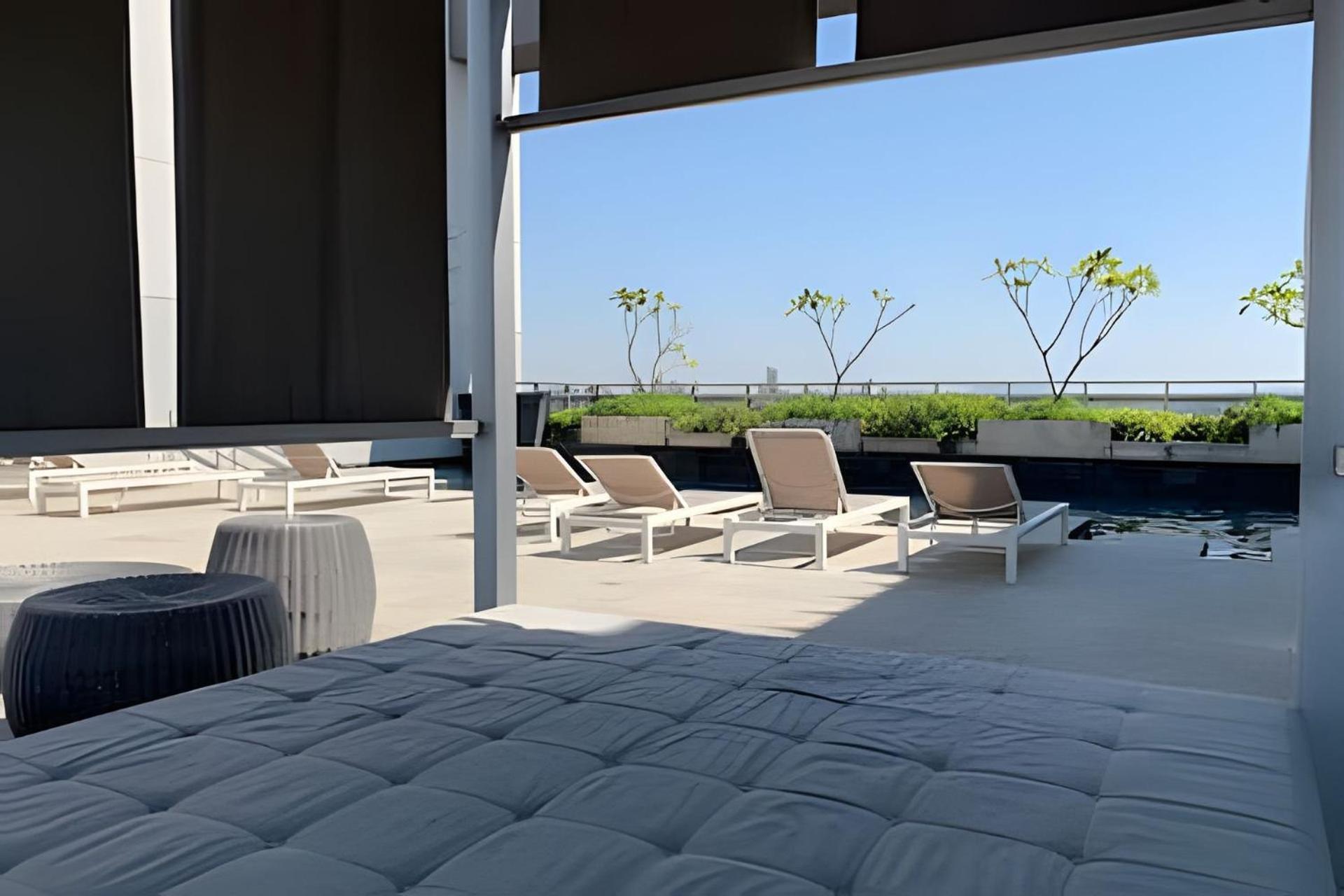22o Andar, Praca Da Republica, Sp 2215 Apartamento *